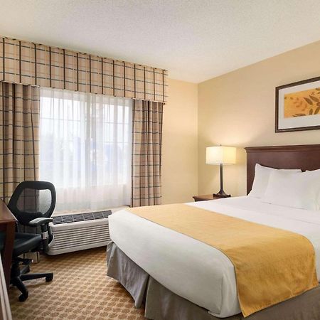 Country Inn & Suites By Radisson, Owatonna, Mn Buitenkant foto