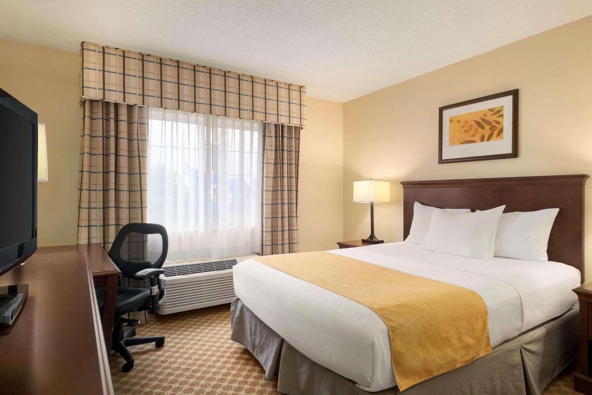 Country Inn & Suites By Radisson, Owatonna, Mn Buitenkant foto